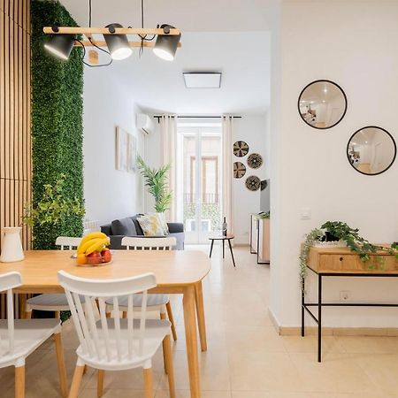 For You Rentals Elegante Y Bonito Apartamento Temporal En El Corazon De Madrid Inf1C Buitenkant foto