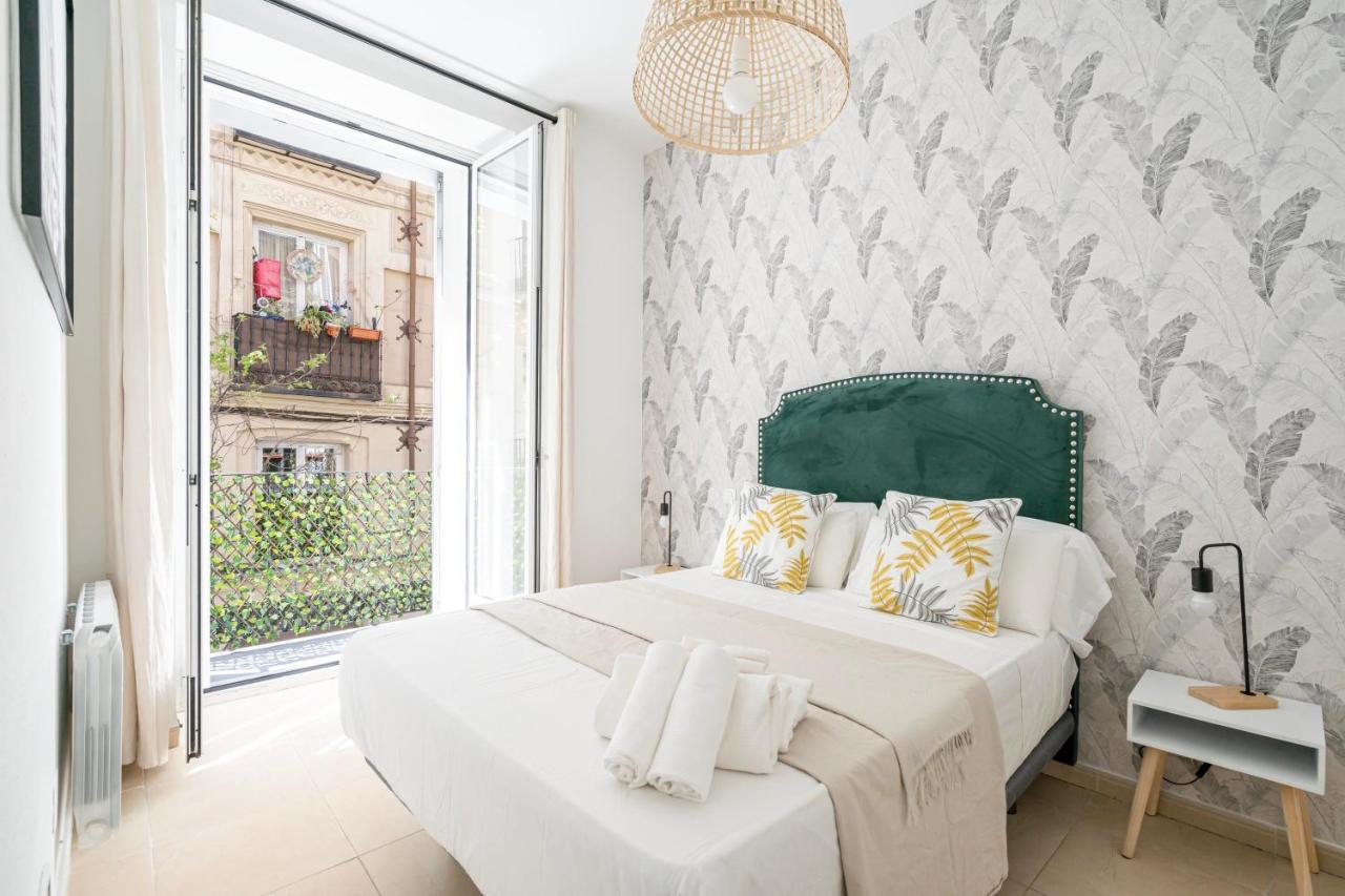 For You Rentals Elegante Y Bonito Apartamento Temporal En El Corazon De Madrid Inf1C Buitenkant foto