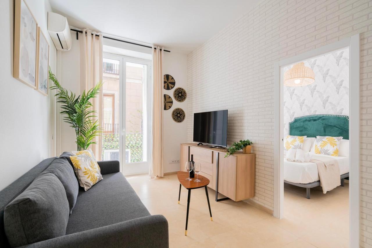 For You Rentals Elegante Y Bonito Apartamento Temporal En El Corazon De Madrid Inf1C Buitenkant foto